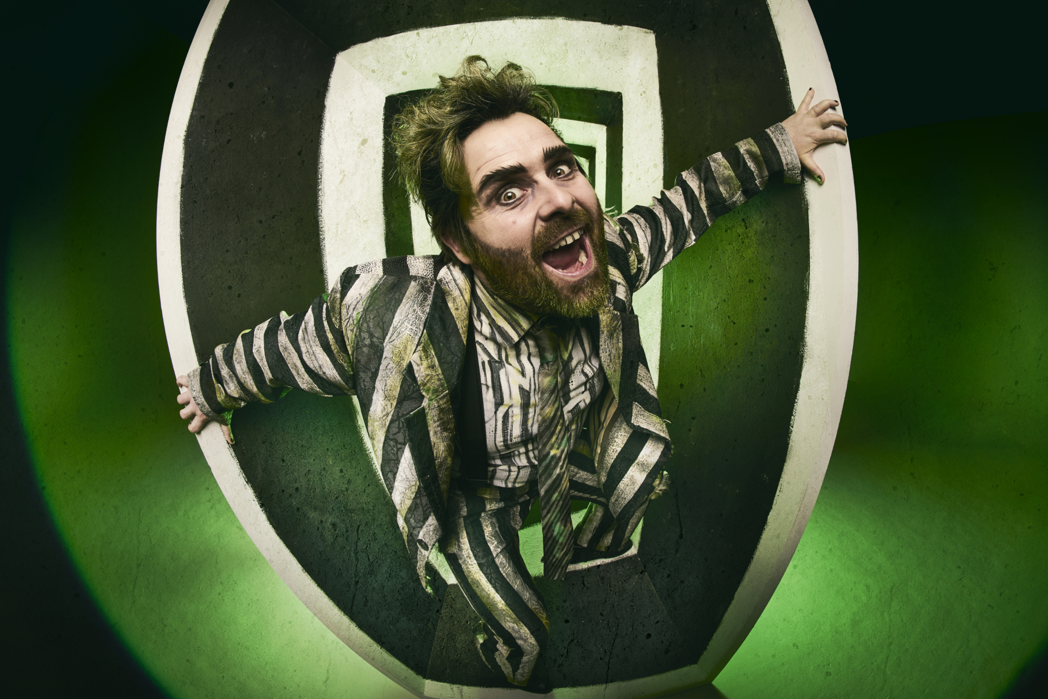 david fynn cast as beetlejuice in west end debut at prince edward theatre scaled