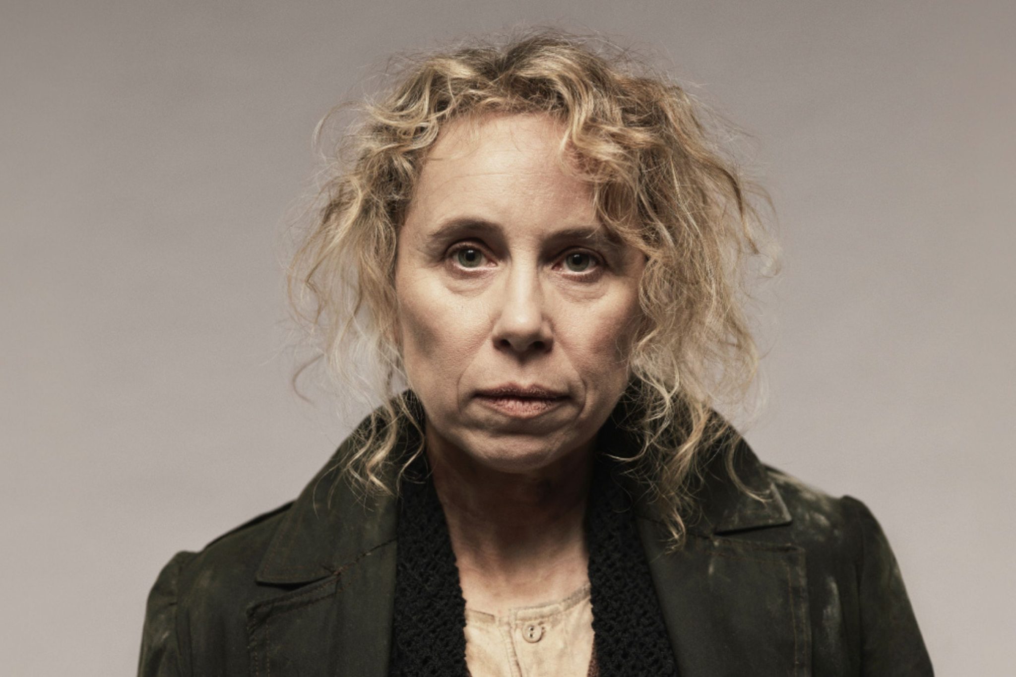michelle terry leads cast in shakespeares globes first mother courage scaled