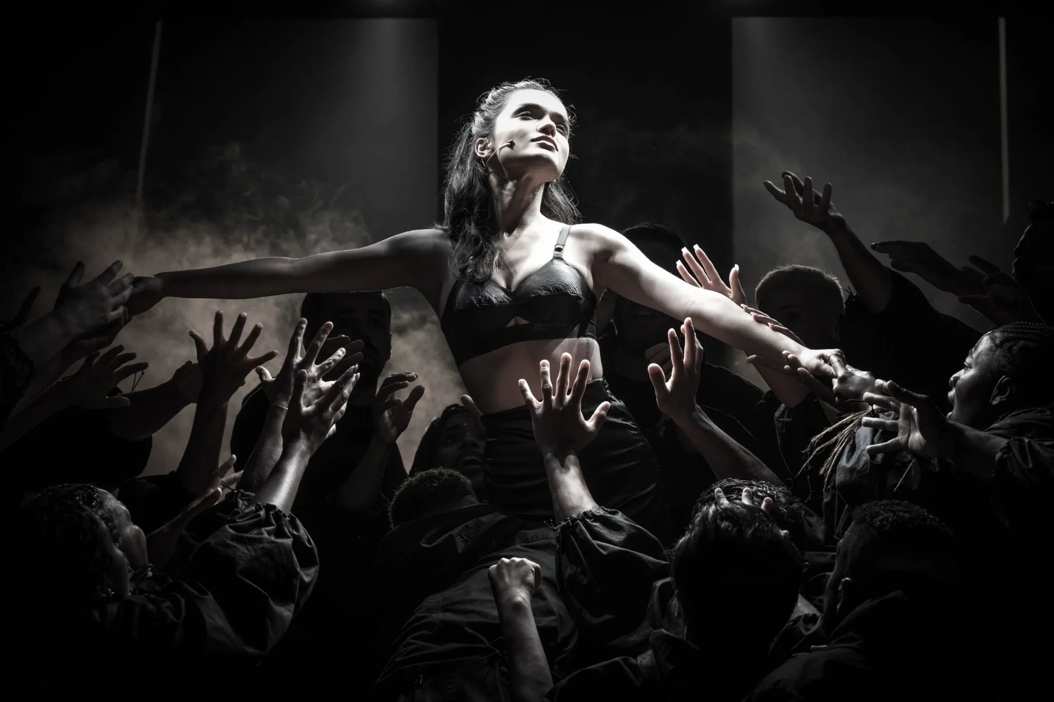 rachel zegler wins first olivier award for west end debut in evita scaled