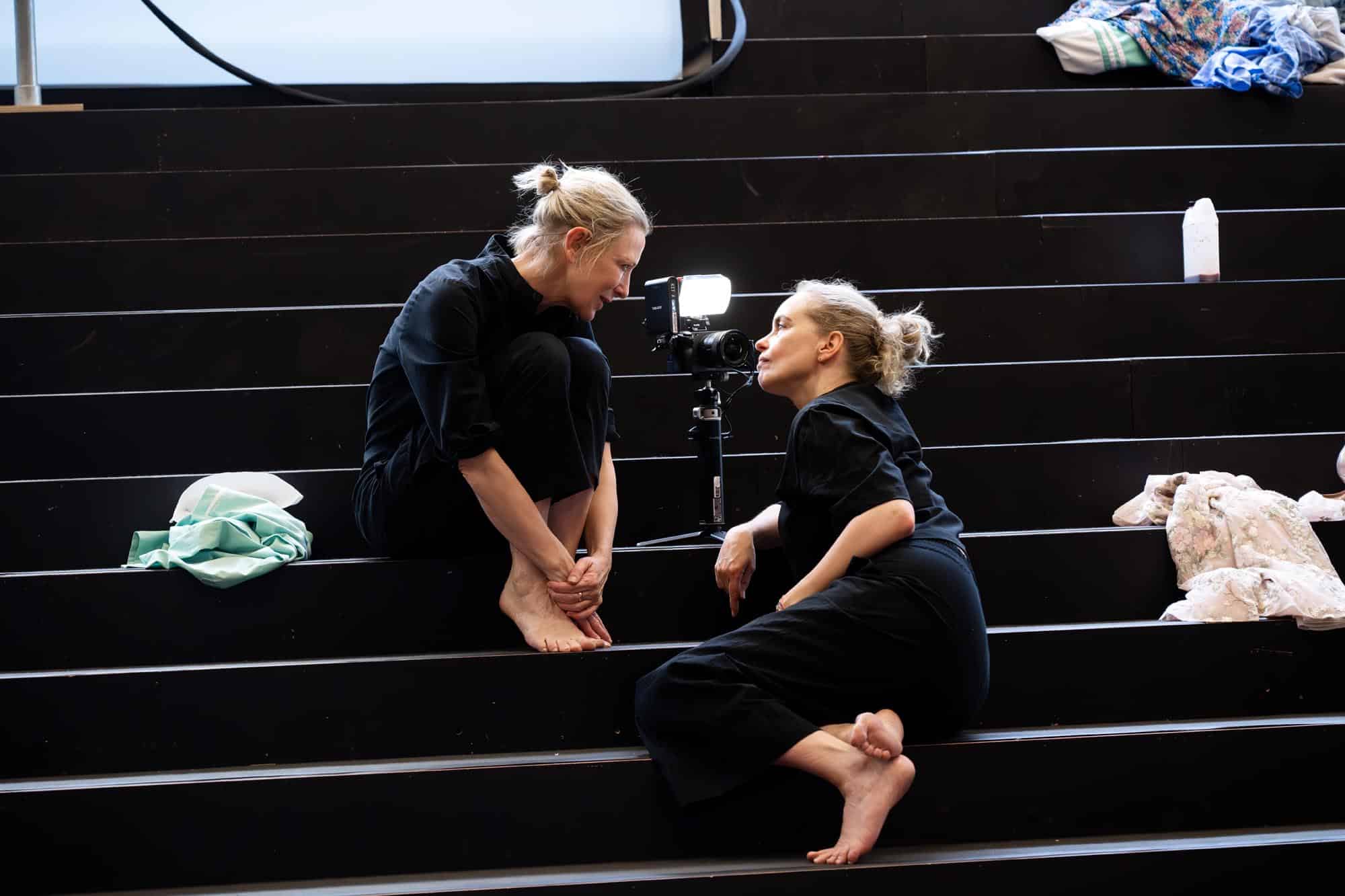 cate blanchett and nina hoss to alternate roles in electra persona at national theatre