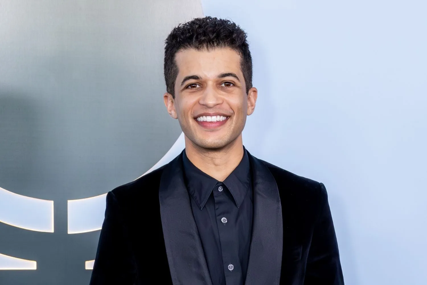 jordan fisher norbert leo butz feature on the real kyle mccarren ep ahead of edinburgh fringe