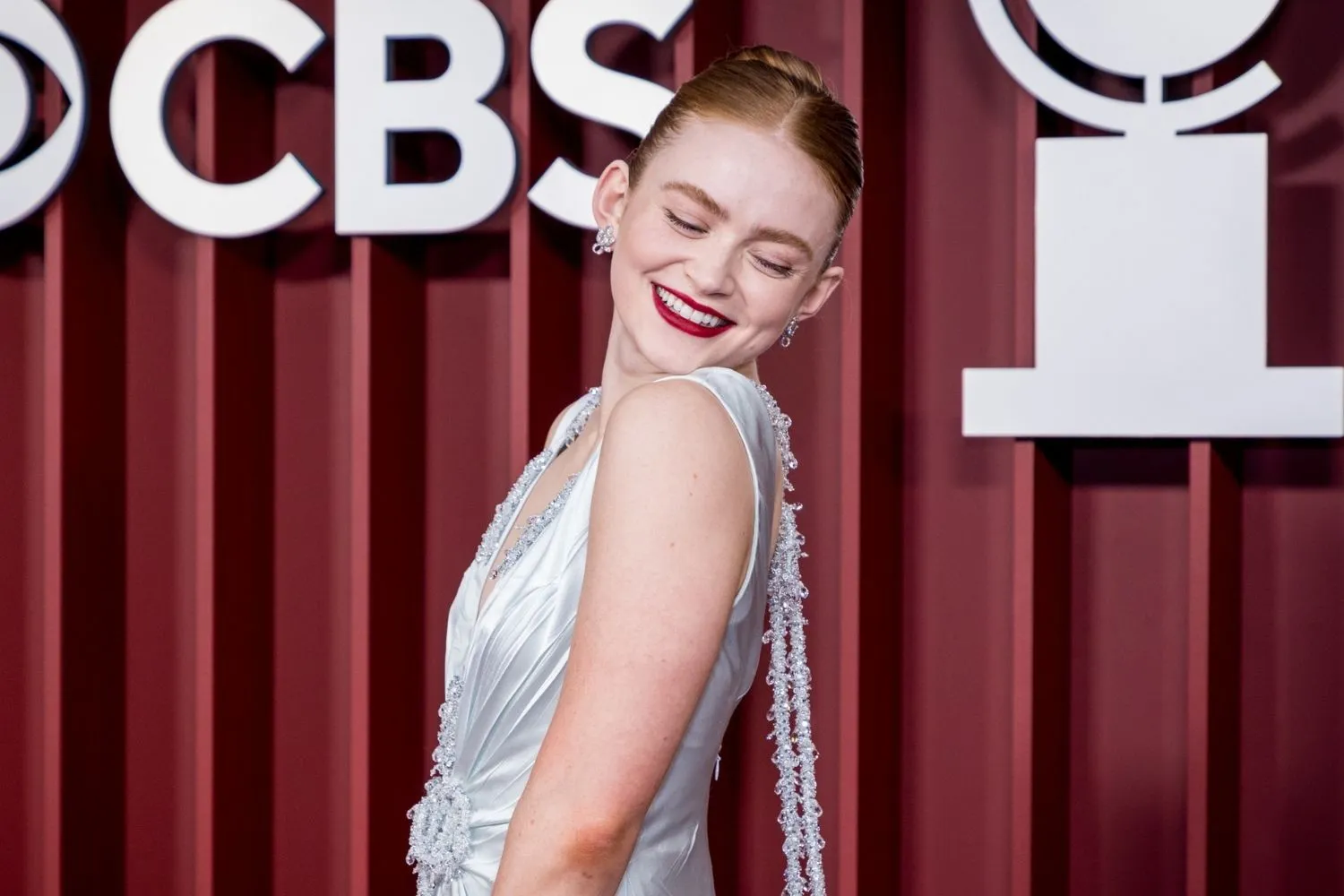 sadie sink and ava pickett among winners at 2026 stage debut awards