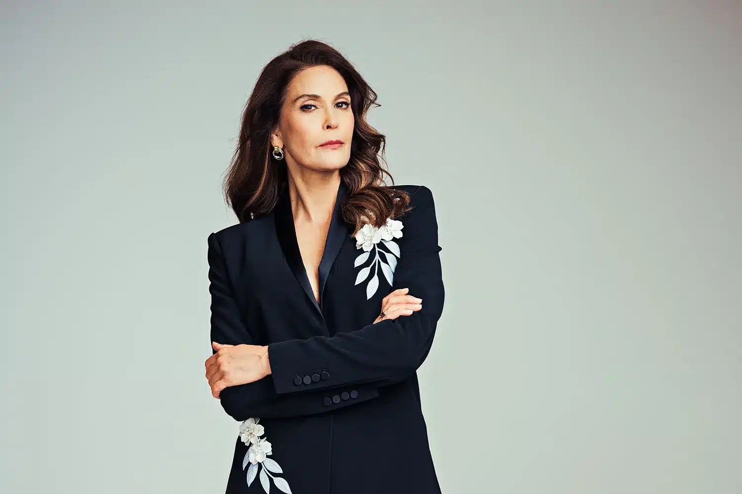 teri hatcher to star as miranda priestly in west ends the devil wears prada