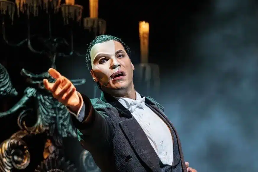 the phantom of the opera announces 40th anniversary gala at his majestys theatre